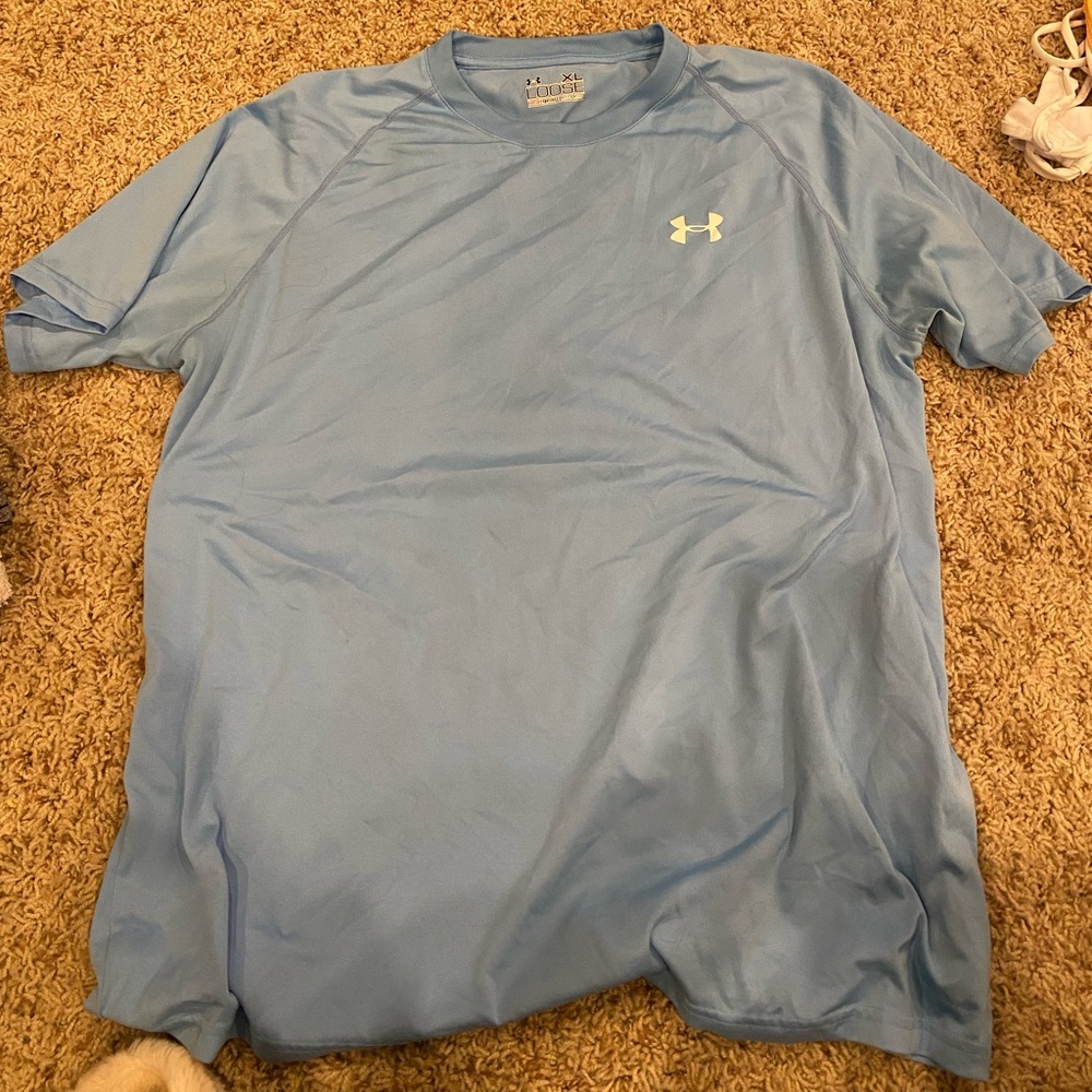 Under armor men’s shirt